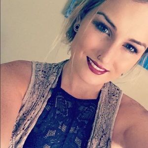 Meet your Posher, Amber